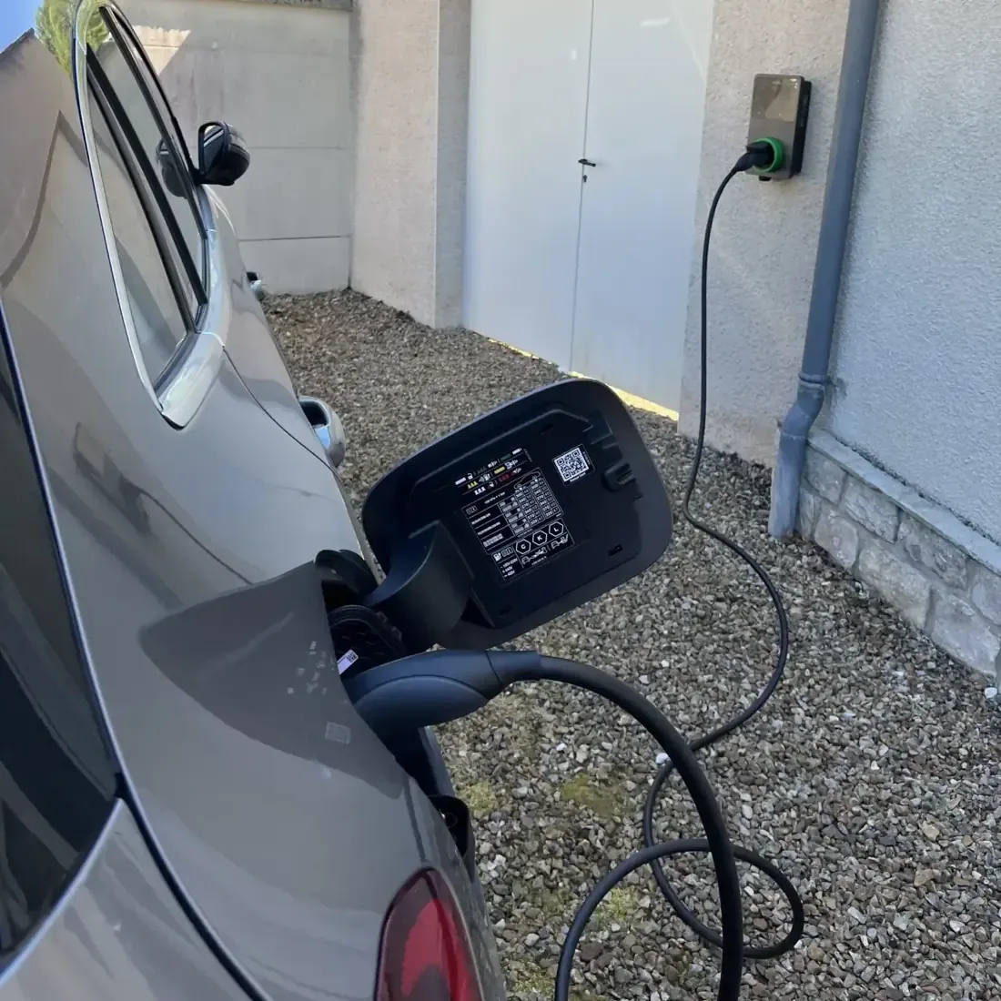 Borne de recharge IRVE à Agde